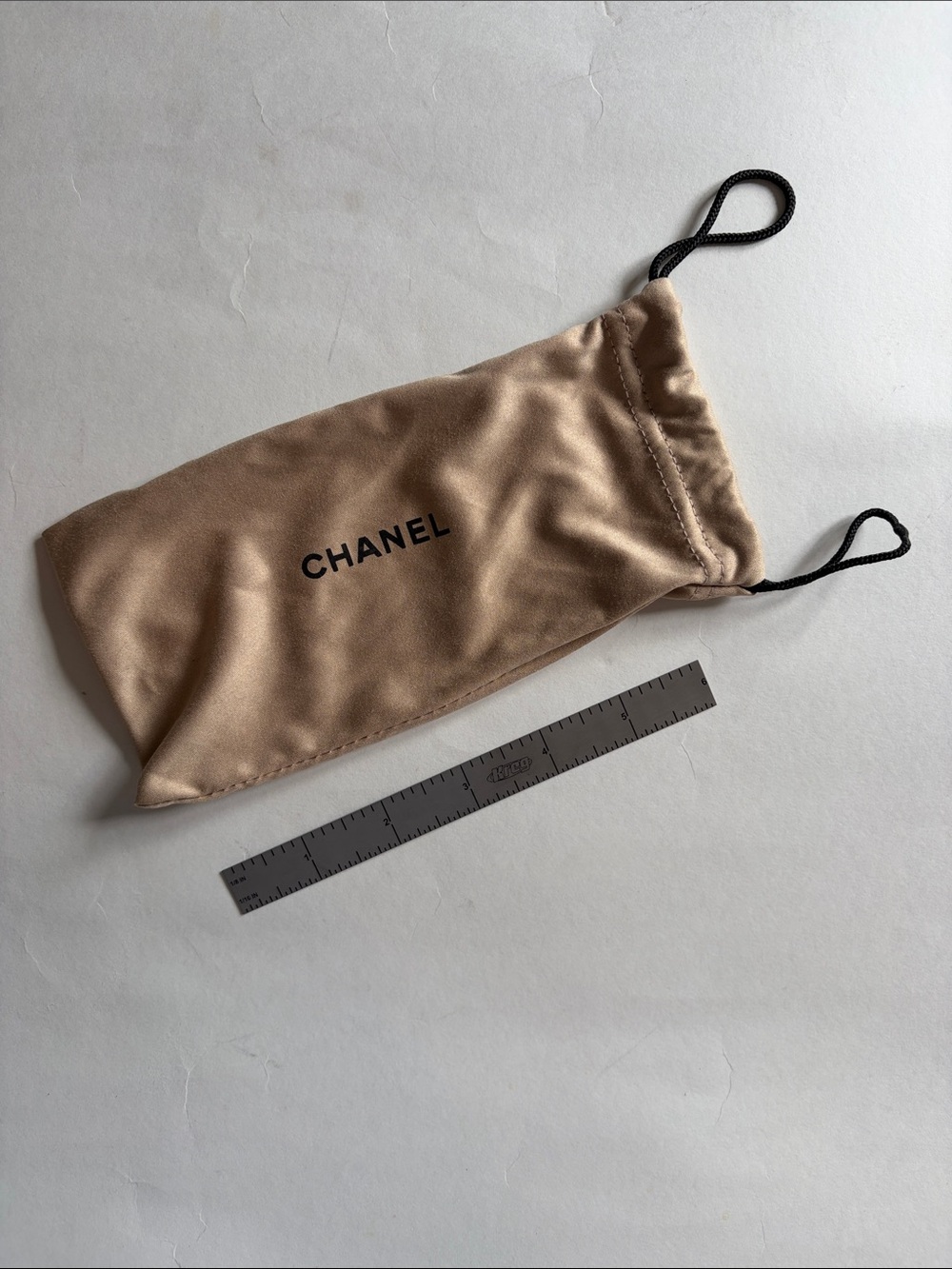 CHANEL Beige Drawstring Sunglasses Pouch